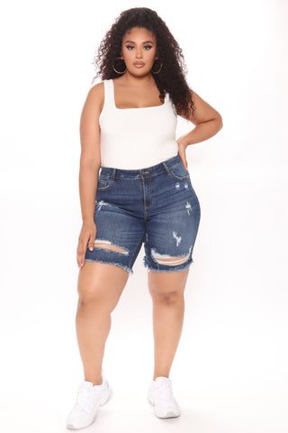 Switch It Up Bermuda Short - Dark Wash