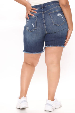 Switch It Up Bermuda Short - Dark Wash