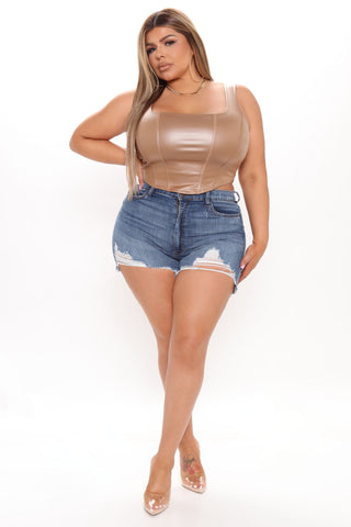 Take Control Distressed Denim Shorts - Mittelblaue Waschung