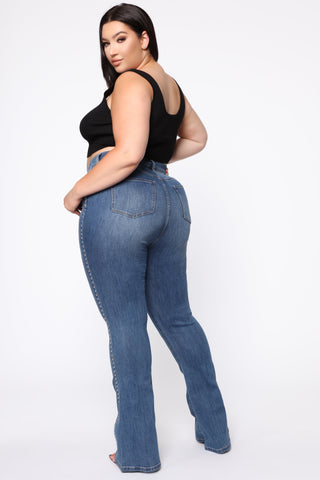 Southern Belle Flare Jeans - Medium Wash