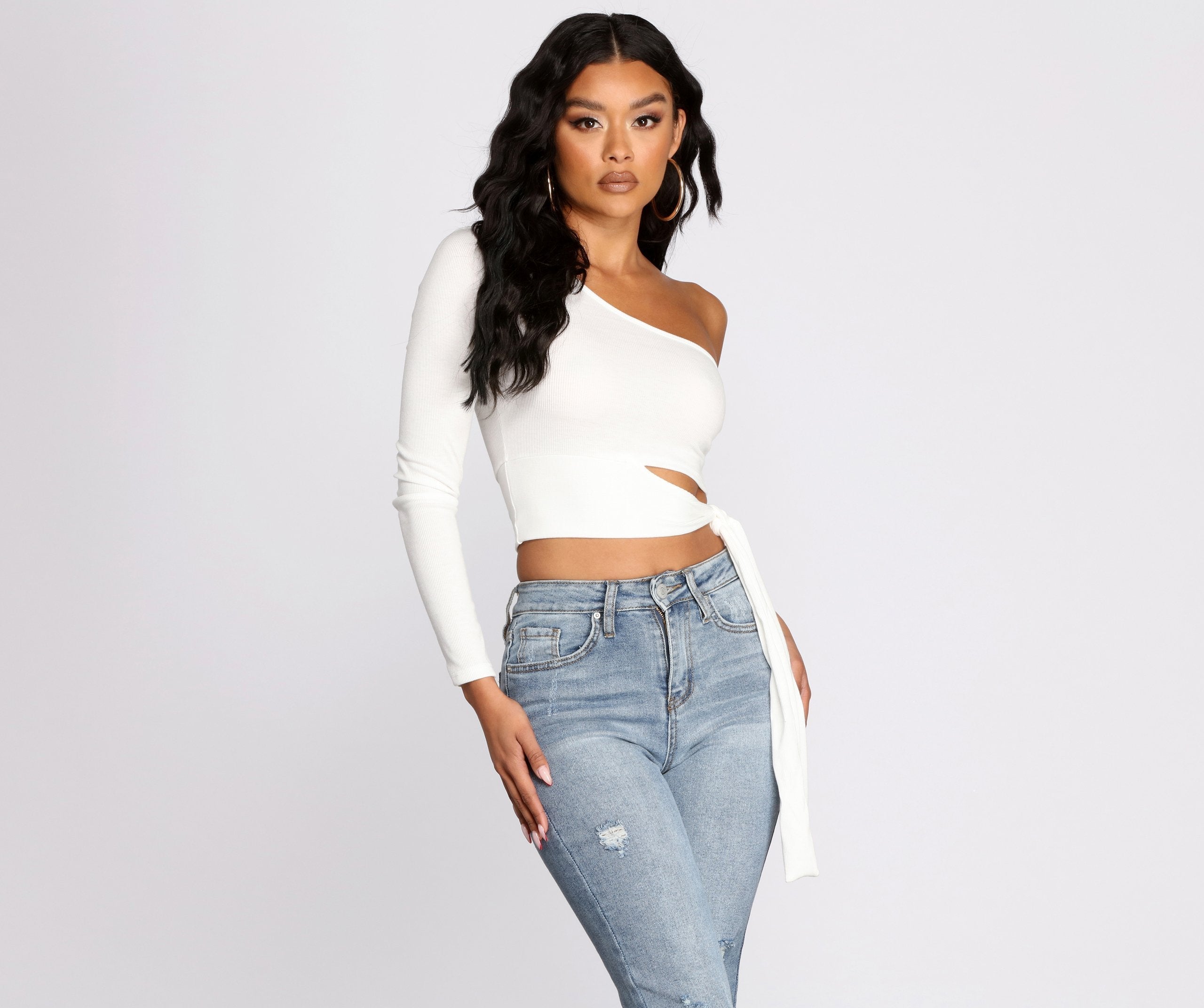 Single Sleeve Ribbed Crop Top