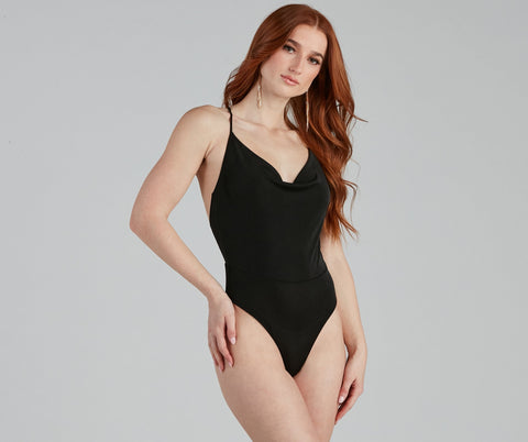 Schlichter und sinnlicher Slinky-Strick-Bodysuit