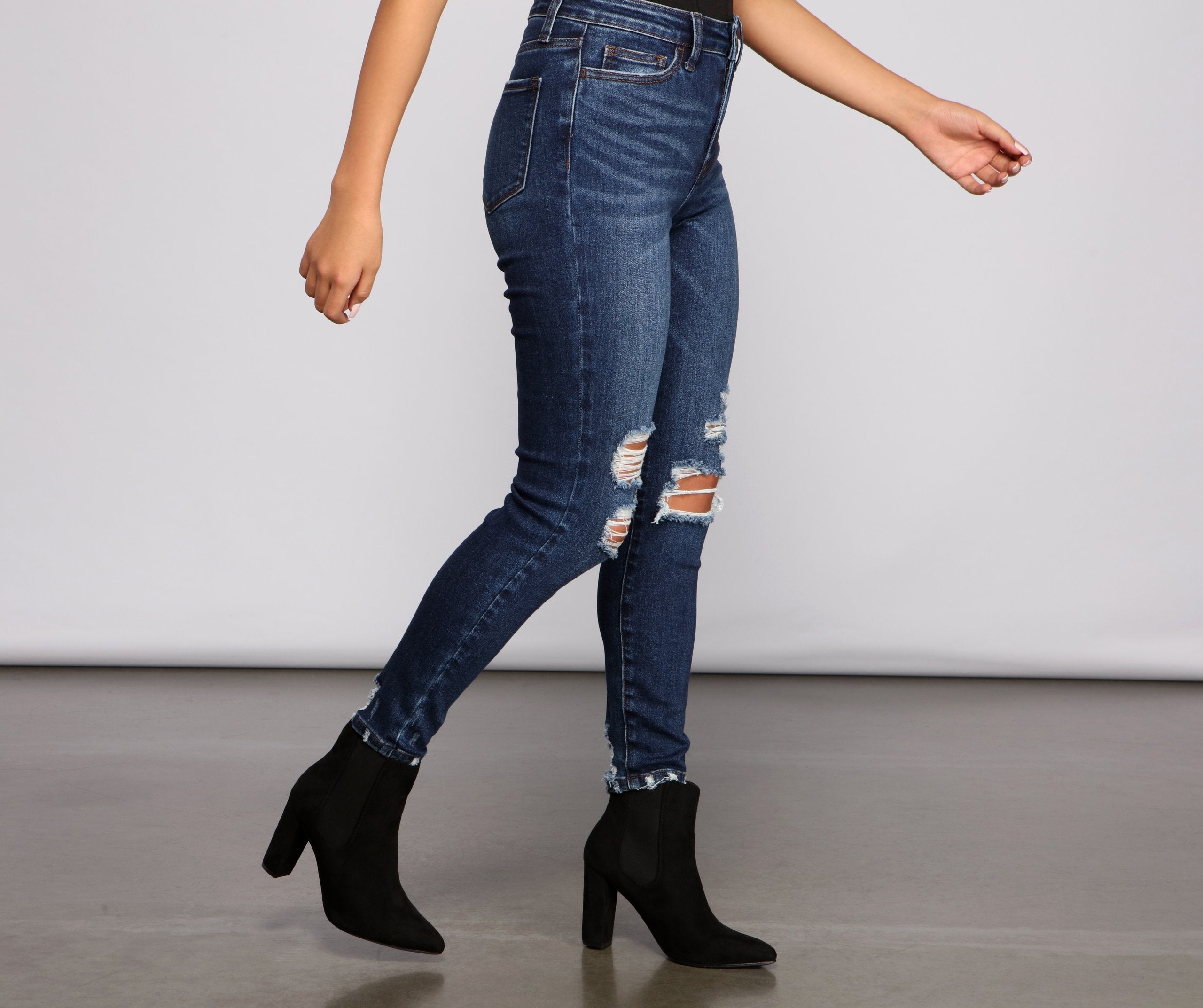 Jean skinny taille extra haute et effet usé