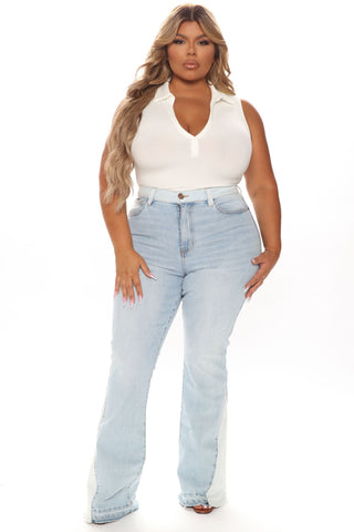 Skyline Stretch Colorblock Flare Jeans - Medium Blue Wash