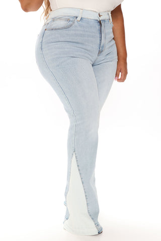 Skyline Stretch Colorblock Flare Jeans - Medium Blue Wash