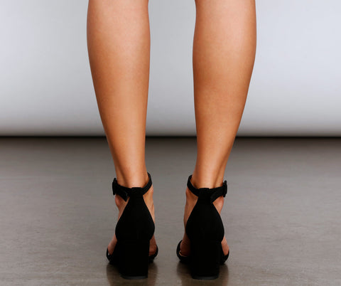 Must-Have Basic Short Block Heels