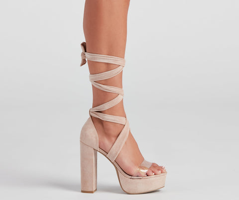 Fashionista Walkin' Lace-Up Platform Heels