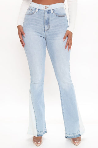 Skyline Stretch Colorblock Flare Jeans - Medium Blue Wash