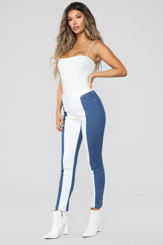 Too Confused Skinny Jeans - Medium Blue Wash