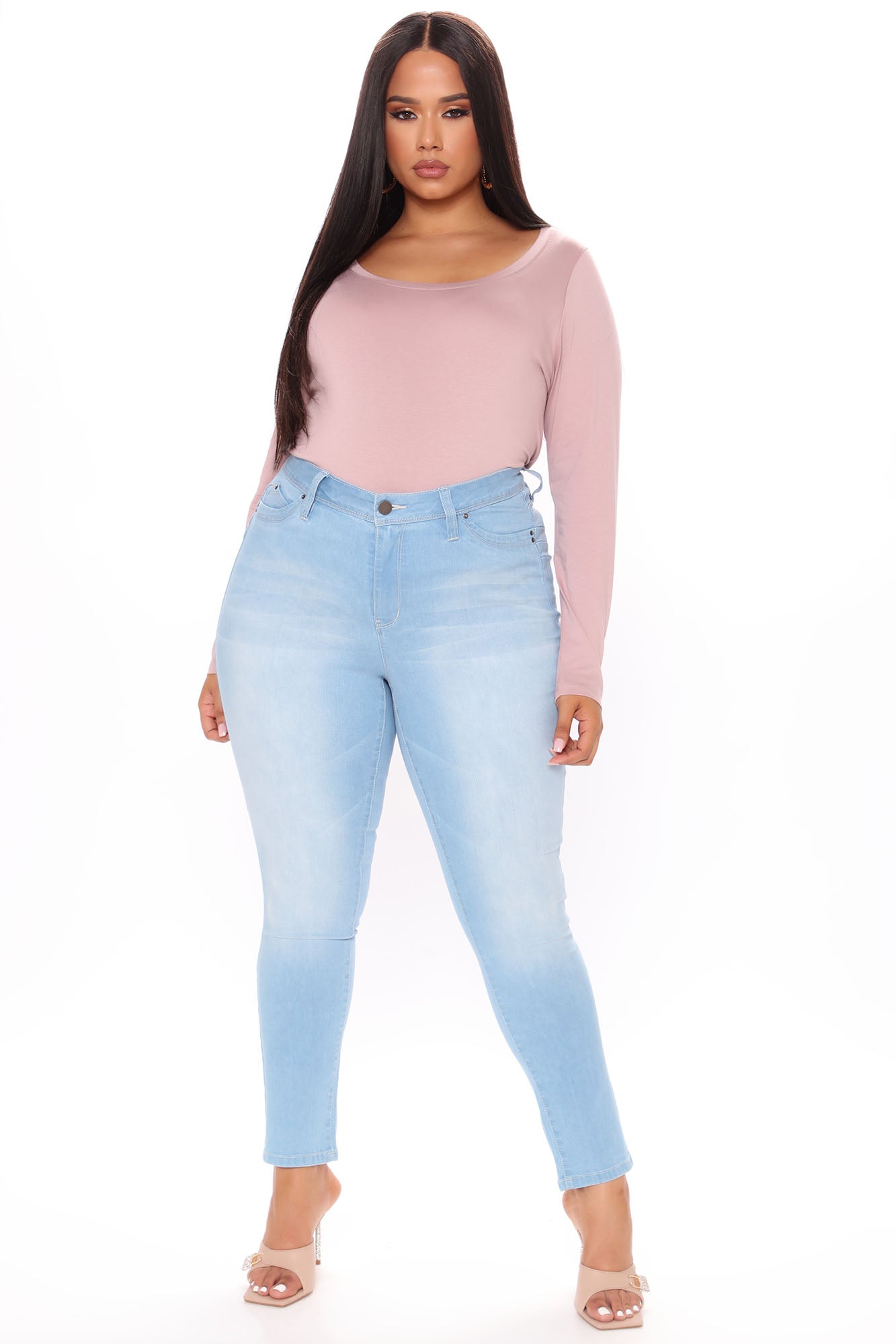 Statuesque Booty Lifting Jeans - Light Blue Wash