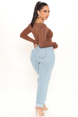 Stop Worrying Easy Waist Mom Jeans - Light Blue Wash
