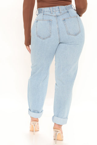 Stop Worrying Easy Waist Mom Jeans - Light Blue Wash