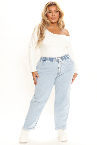 Straight Away Jogger Jeans - Light Blue Wash