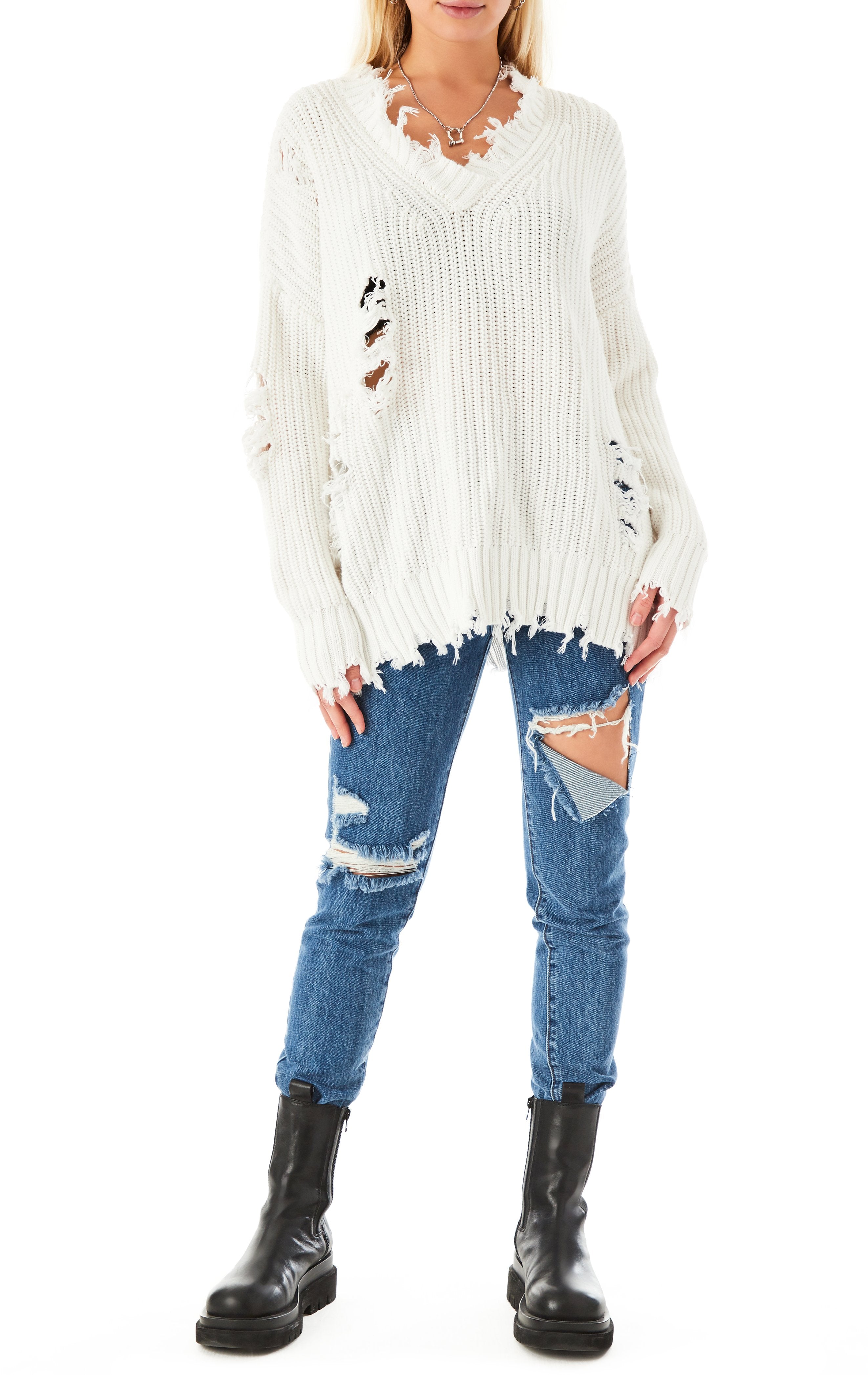 V-NECK RIPPED CHUNKY SWEATER