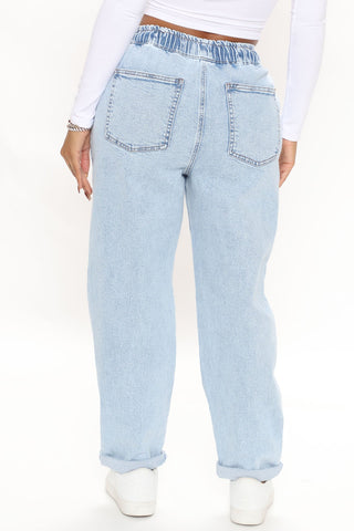 Straight Away Jogger Jeans - Light Blue Wash