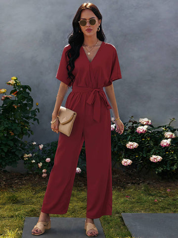 Einfarbiger Jumpsuit mit Taillenband 