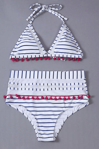 Bikini-Set mit ausgehöhltem Netzstoff, Streifen und Quaste