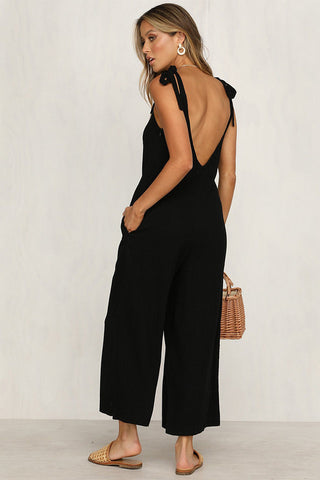 Lockerer Jumpsuit mit weitem Bein und Tasche