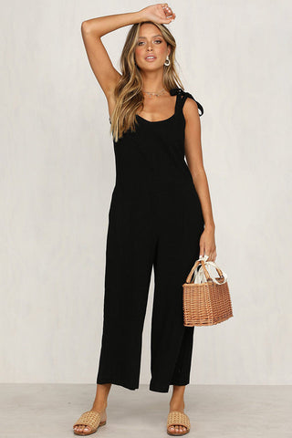 Lockerer Jumpsuit mit weitem Bein und Tasche