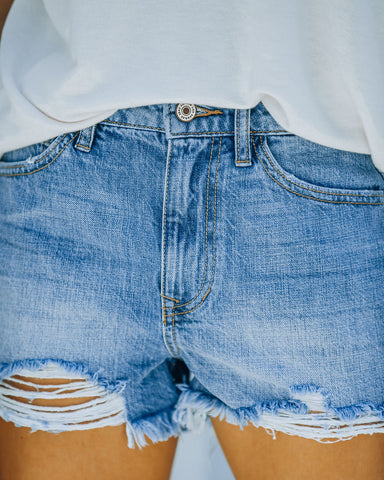 Wren – Jeansshorts im Used-Look mit hohem Bund 