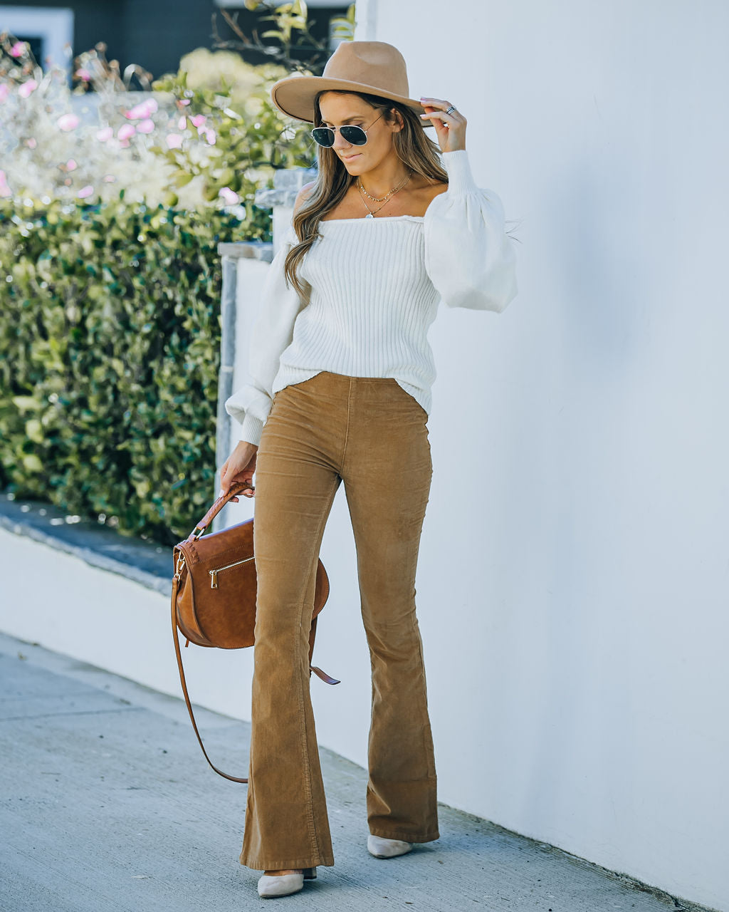 Pantalon Sophie taille haute en velours côtelé à pattes d'éléphant - Camel 