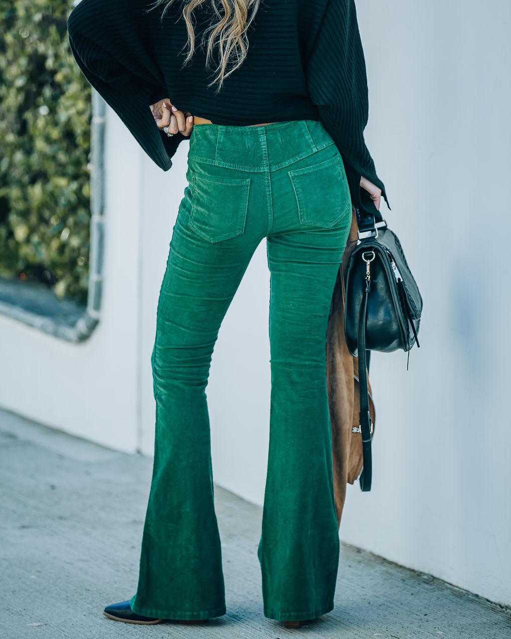 Pantalon Sophie taille haute en velours côtelé à pattes d'éléphant - Vert 