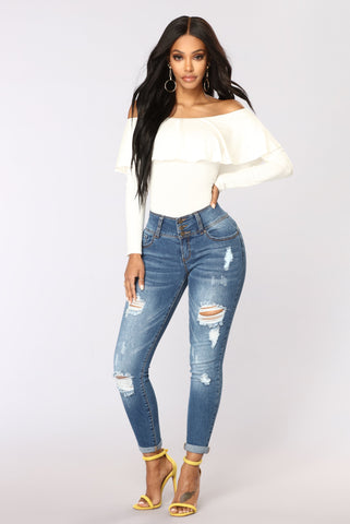 Turnin' Heads Low Rise Jeans - Mittelblaue Waschung