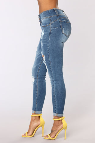 Turnin' Heads Low Rise Jeans - Mittelblaue Waschung