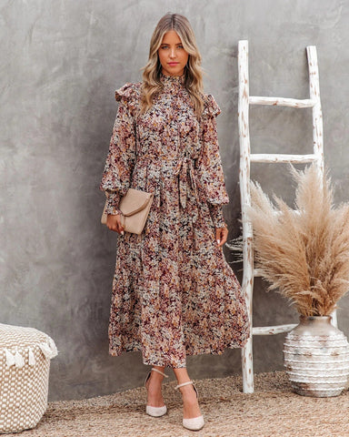 Maxikleid mit Swoop-Print und offenem Rücken 