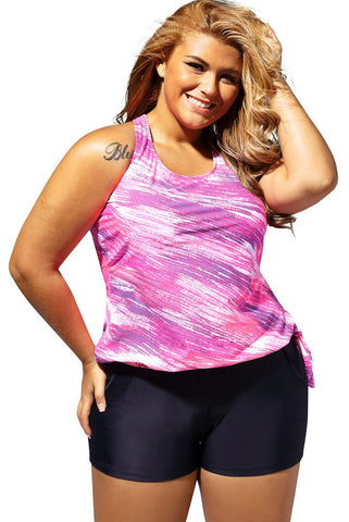 Plus Size Blouson-Tankini-Badeanzug mit Rosy-Print und schwarzen Boardshorts