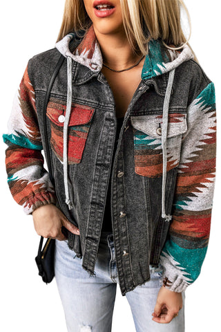 Jeansjacke mit Aztekenmuster und ausgefranstem Saum