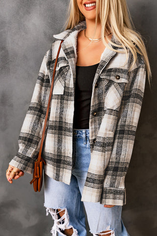 Schwarze Vintage-Jacke mit kariertem Fleecefutter