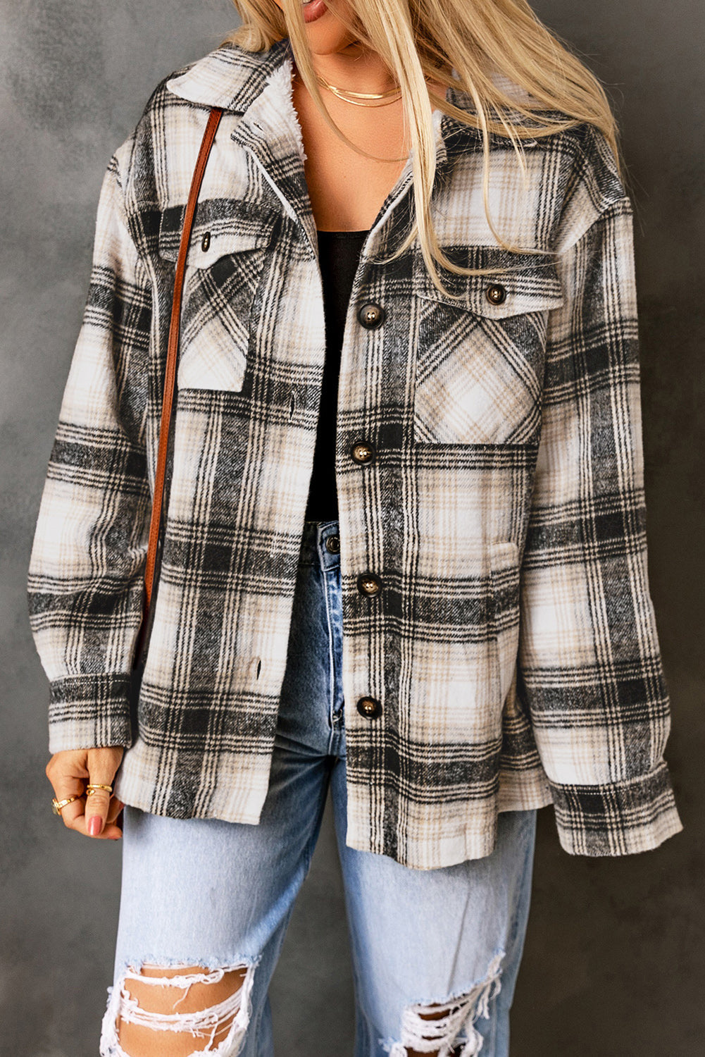 Schwarze Vintage-Jacke mit kariertem Fleecefutter