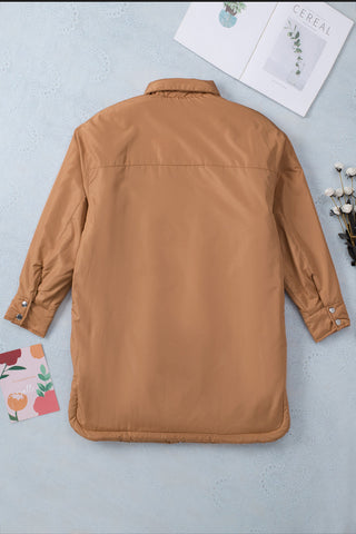 Braune, wattierte Button-Down-Jacke mit Taschen