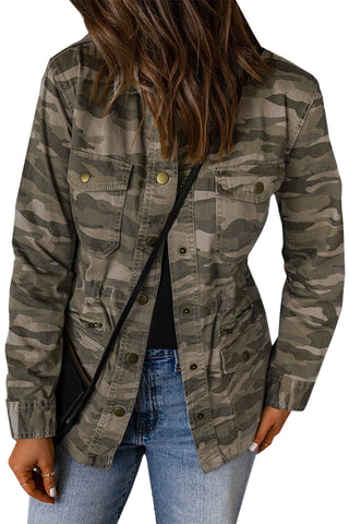 Grüne Jacke mit mehreren Taschen und Camouflage-Print