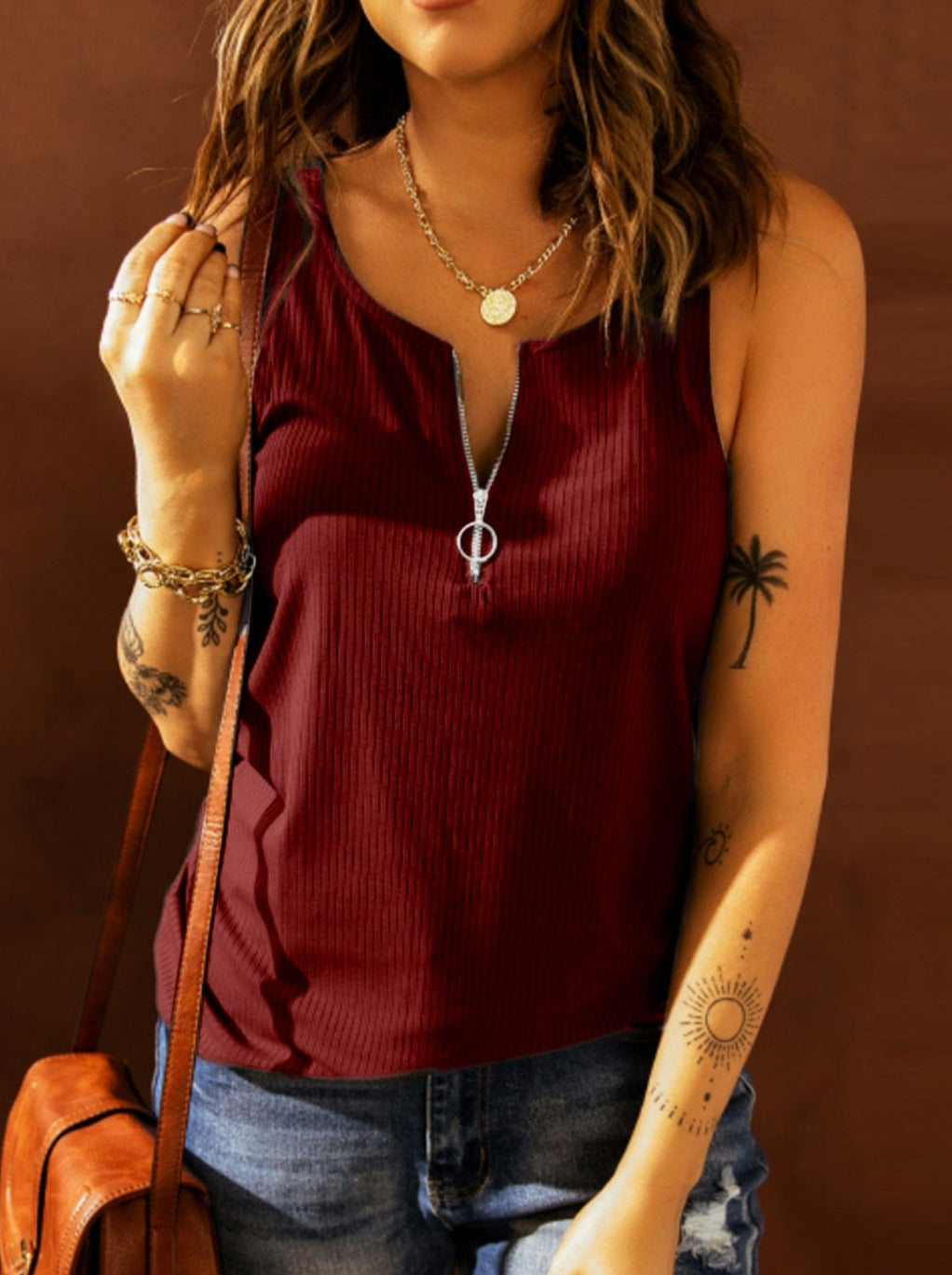 Solid Color Sleeveless Top Pullover