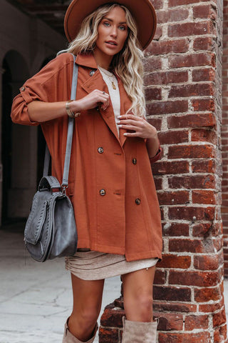 Lapel Collar Pocketed Buttoned Trench Coat