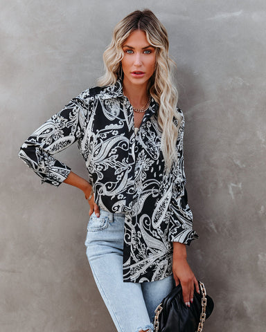 Silverton Satin Paisley Button-Down-Top - Schwarz 