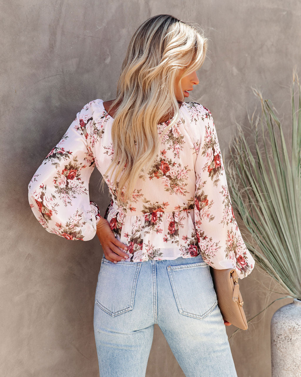 Sure Thing Bluse mit Blumenmuster und Ballonärmeln und Twist - Creme