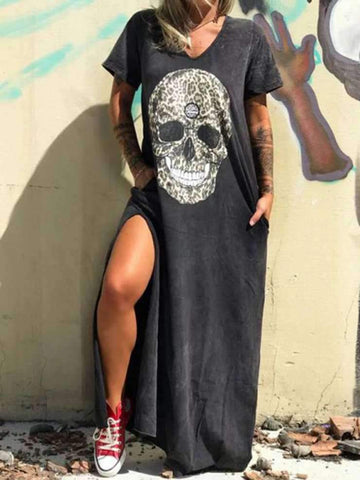 T-Shirt-Kleid mit V-Ausschnitt, kurzen Ärmeln, Totenkopf-Print und Schlitz