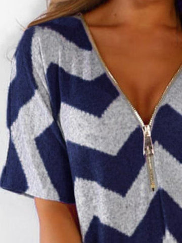 V-neck Zipper Chevron Print T-shirts