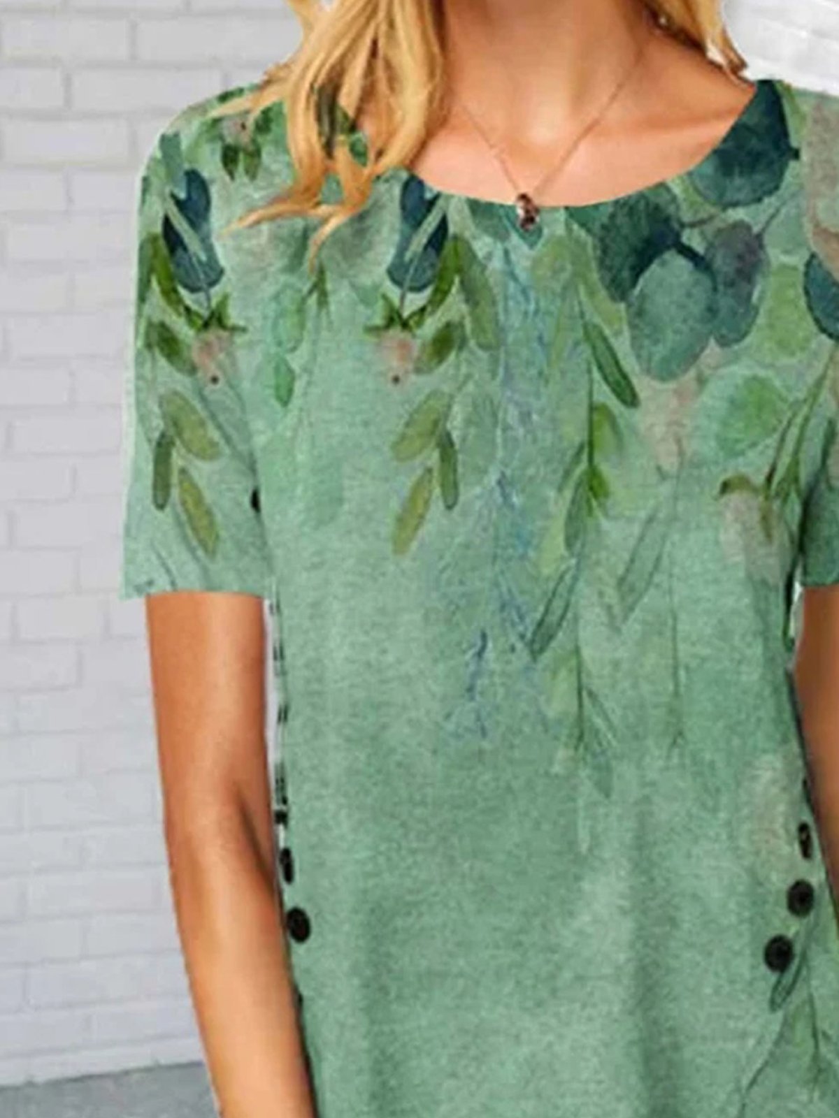 Women Leaf Printed Split Hem Round Neck Short Sleeve T-shirt