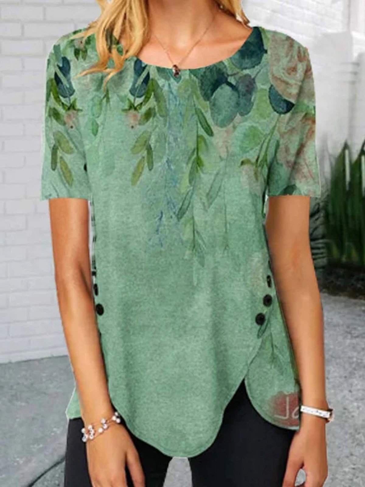 Women Leaf Printed Split Hem Round Neck Short Sleeve T-shirt